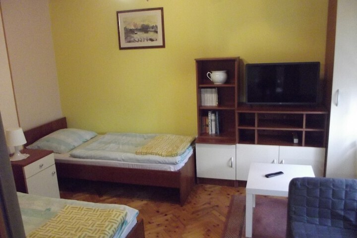 Room 11 of 62