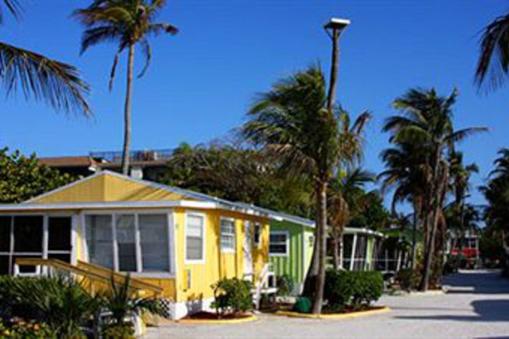 Exterior of Beachview Cottages