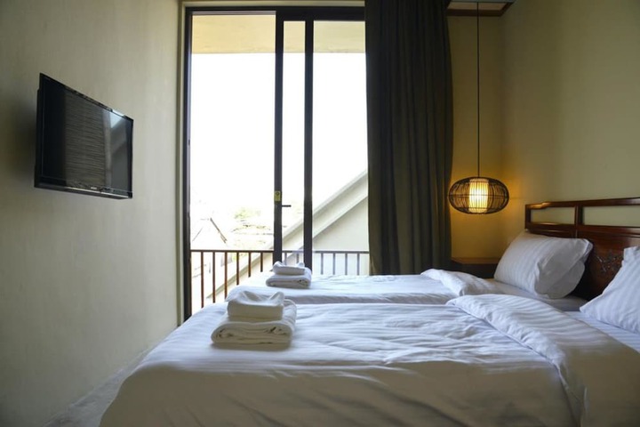Room 13 of 68