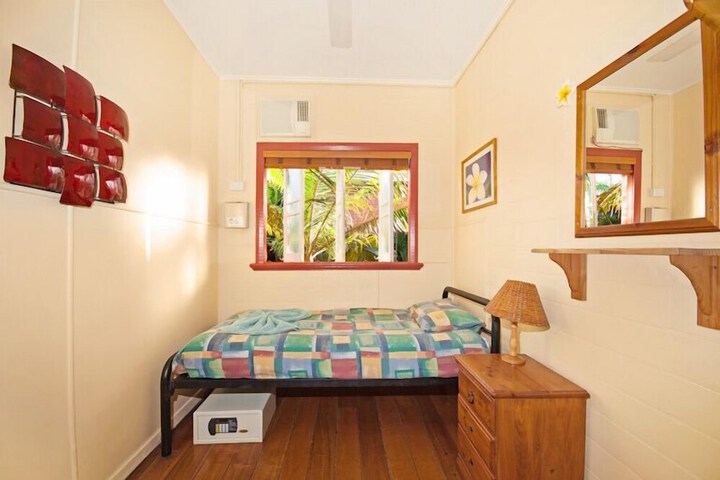 Room 11 of 49