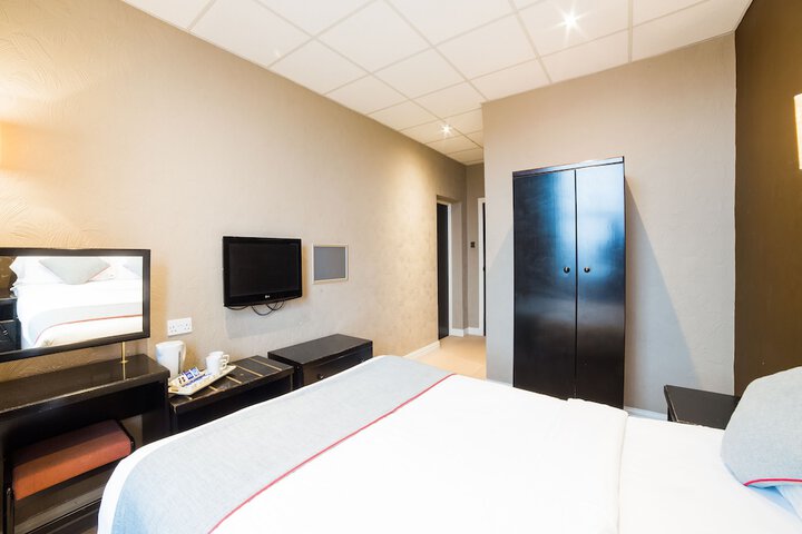 Room 7 of 36
