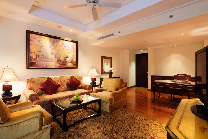 Room 15 of 43