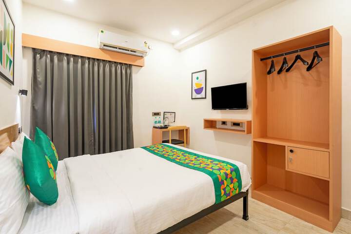 Room 12 of 46