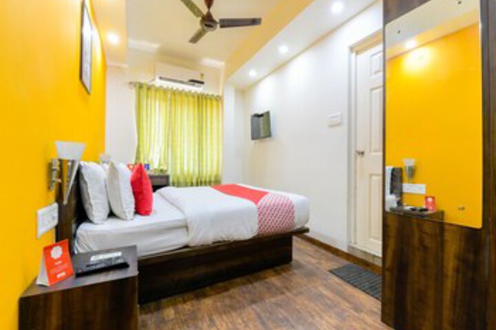 Room 10 of 22