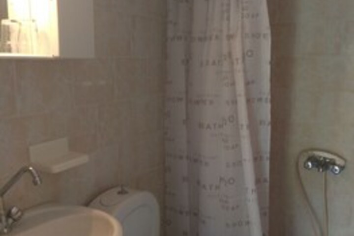 Room 2 of 12
