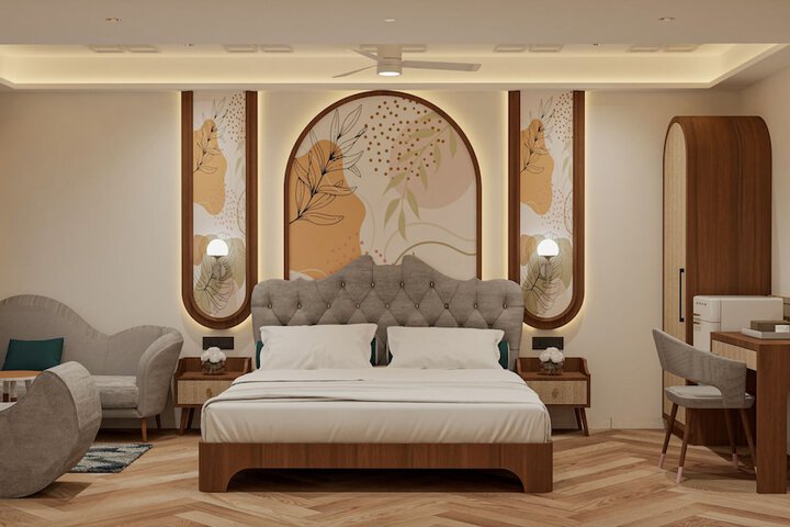 Room 8 of 12