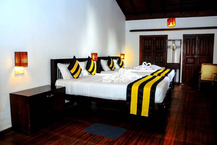 Room 16 of 35