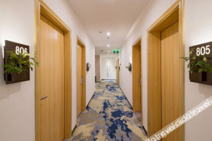 Hotel Interior 11 of 17