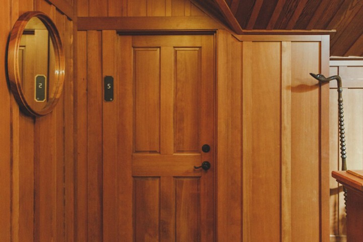 Ballroom/Hall 129 of 147