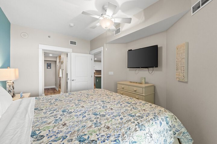 Room 90 of 308