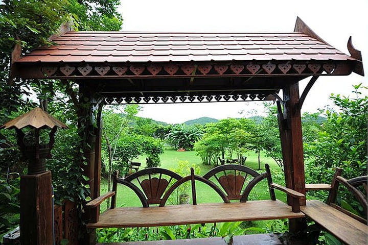 Terrace/Patio 28 of 48