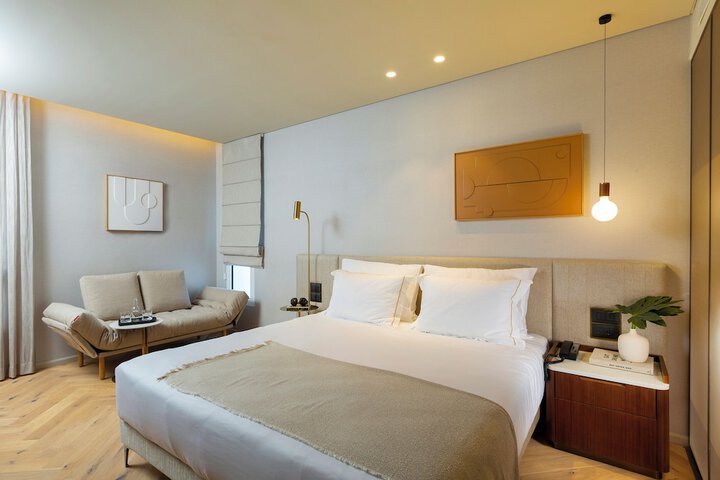 Room 33 of 75