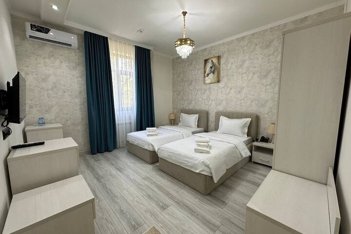 Room 7 of 23
