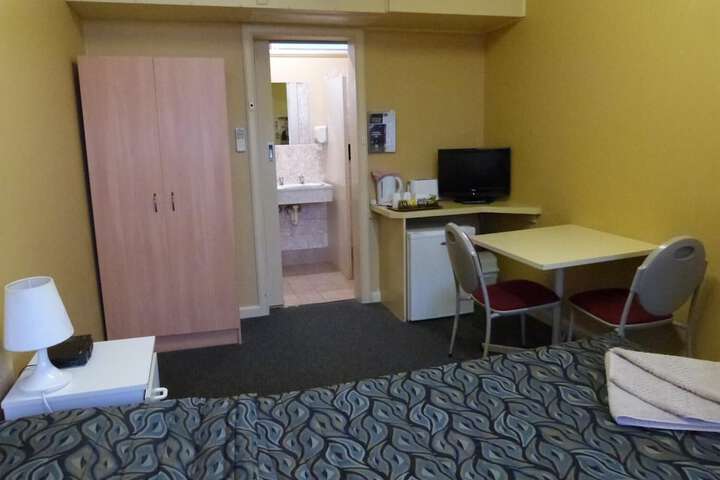 Room 20 of 35