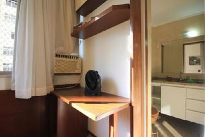 Room 20 of 34