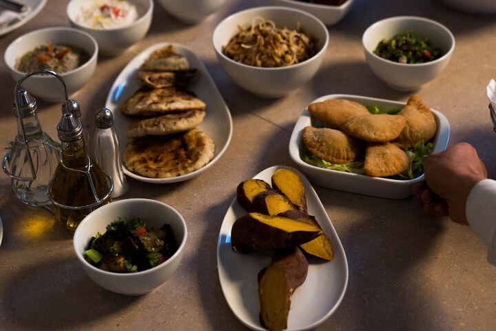 Breakfast/Coffee Service 112 of 171