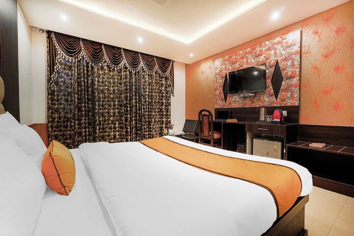 Room 7 of 17