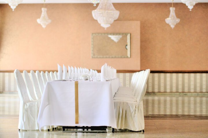 Ballroom/Hall 83 of 86
