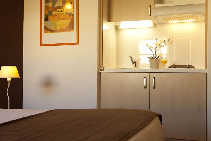 Private kitchenette