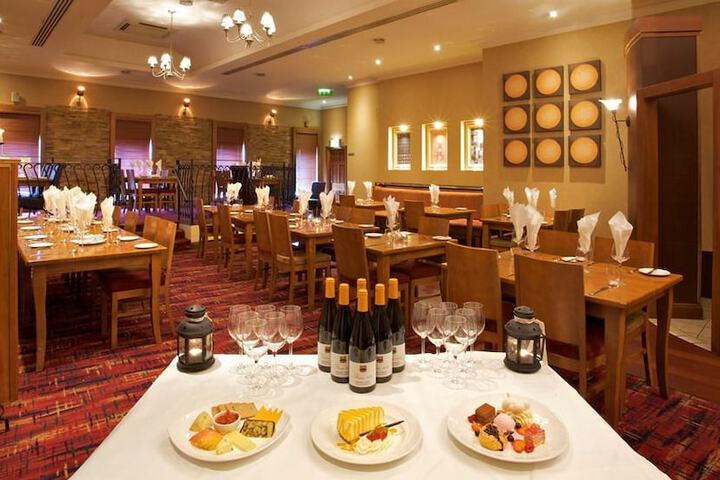 Dining Photos