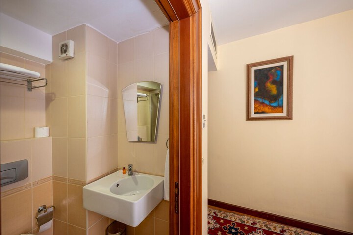 Room 14 of 41