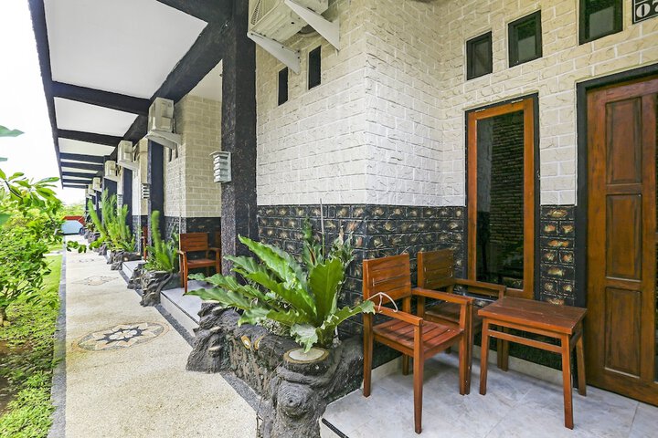 SPOT ON 90882 Sari Homestay Near Garuda Wisnu Kencana