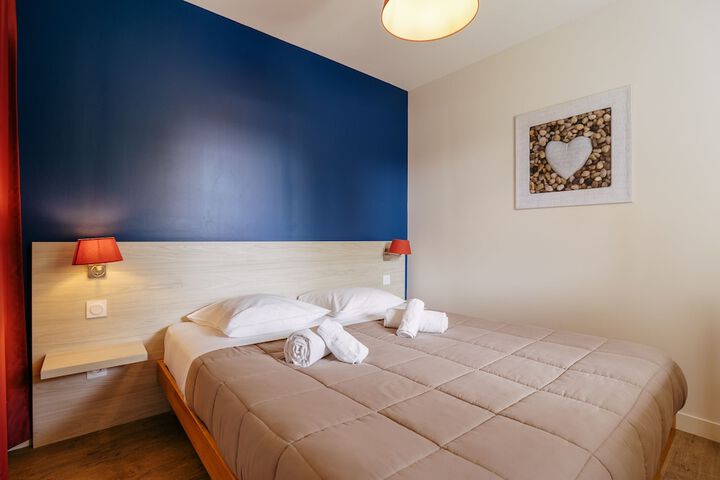 Room 9 of 65