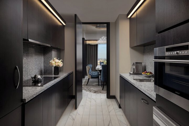 Room 48 of 95