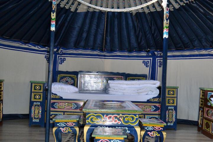 Room 3 of 33
