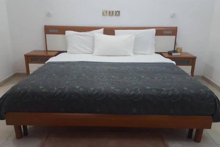 Room 3 of 11