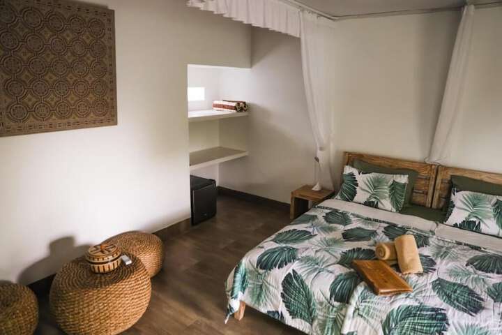 Room 5 of 22