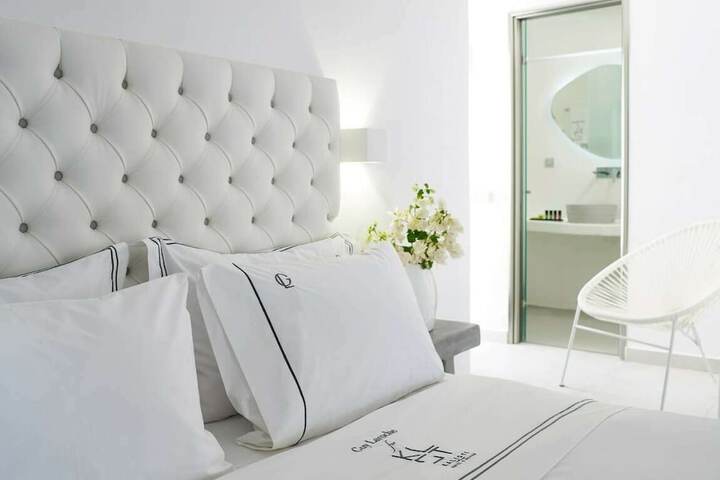 Room 33 of 177