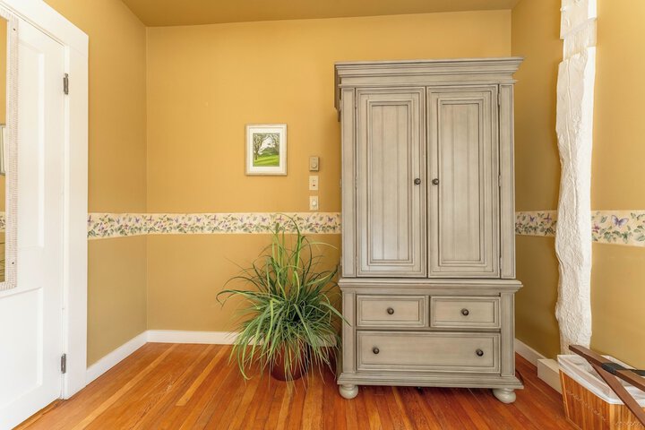 Room 44 of 268