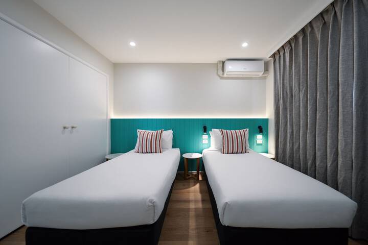 Room 19 of 52