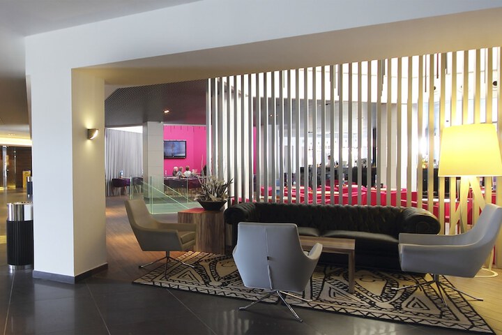 Guest Lobby