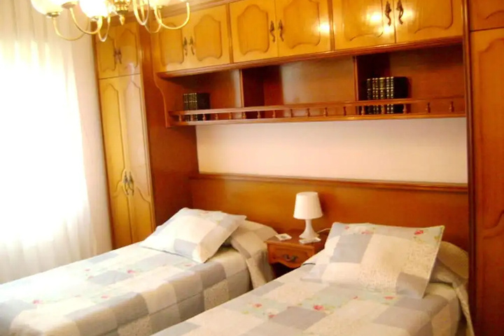 House With 3 Bedrooms in Oviedo With Wifi