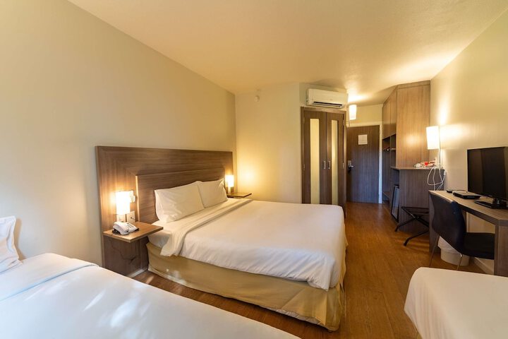 Room 13 of 123