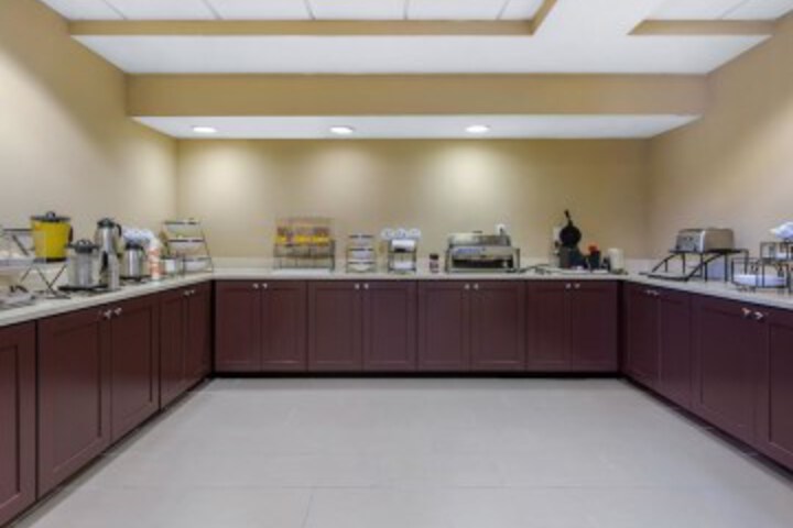 Breakfast/Coffee Service 32 of 37