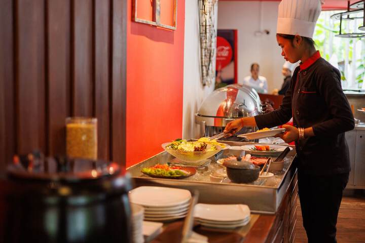 Dining 42 of 67