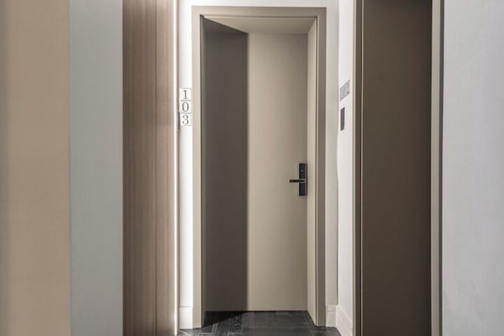 Room 124 of 208