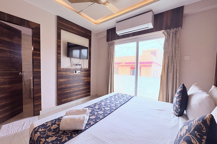 Room 32 of 44