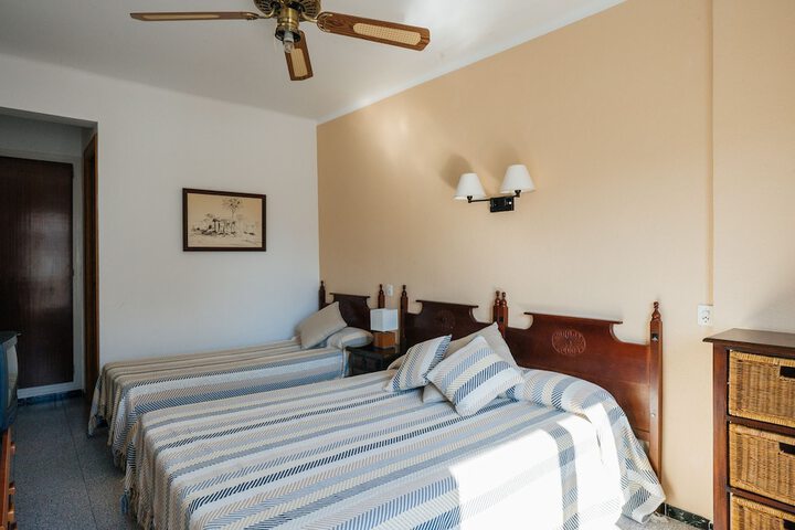 Room 6 of 47