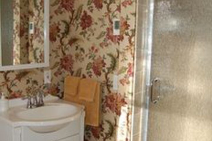 Room 3 of 41