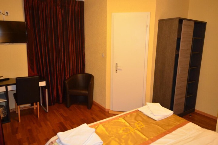 Room 30 of 56