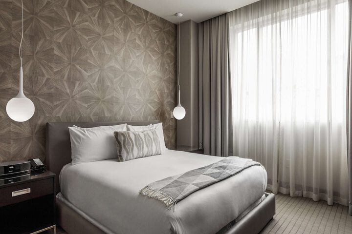 Room 9 of 182
