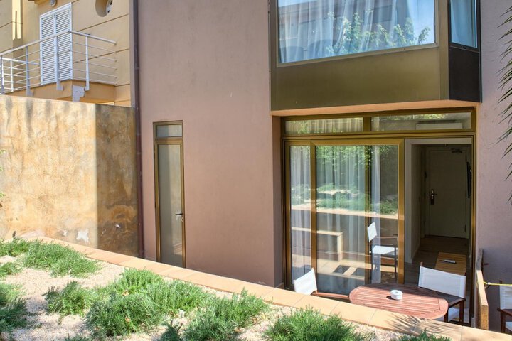 Terrace/Patio 24 of 47