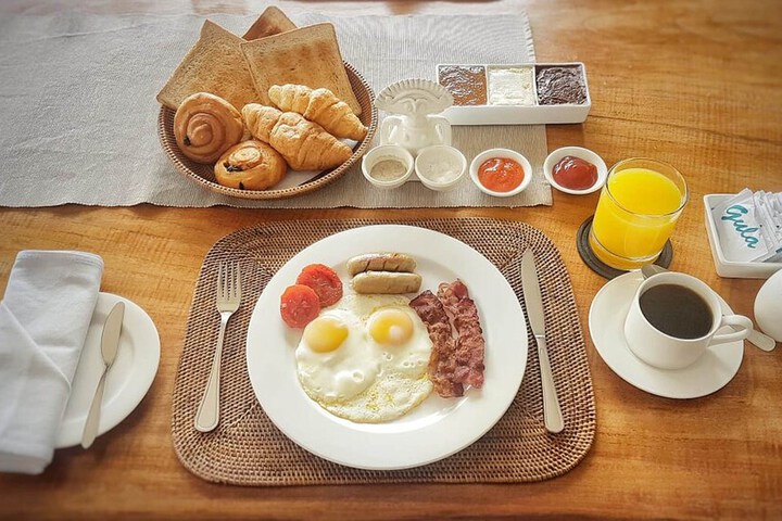 Breakfast/Coffee Service 22 of 29
