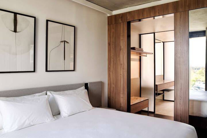 Room 20 of 60