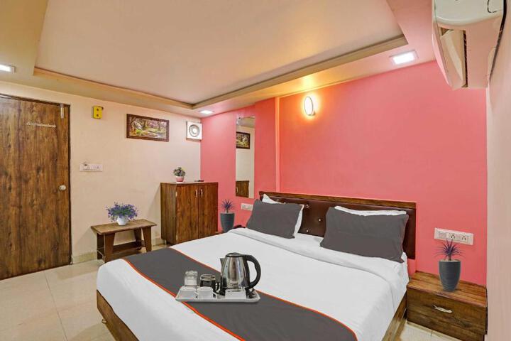 Hotel O Royal