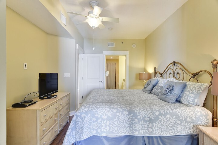 Room 30 of 308